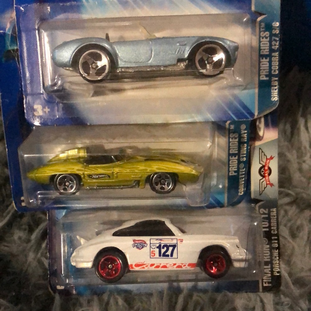 3 Hot Wheels from 2000s NIB